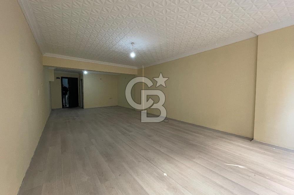BERGAMA CUMHURİYET MEYDANI KARŞISI MERKEZİ KİRALIK OFİS