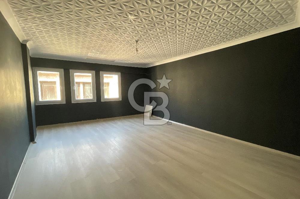 BERGAMA CUMHURİYET MEYDANI YAKINI MERKEZI 4. KAT SATILIK OFİS