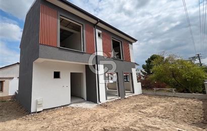 İZMİT GÜNDOĞDU MAHALLESİNDE ULTRA LÜKS 5+1 SATILIK VİLLA