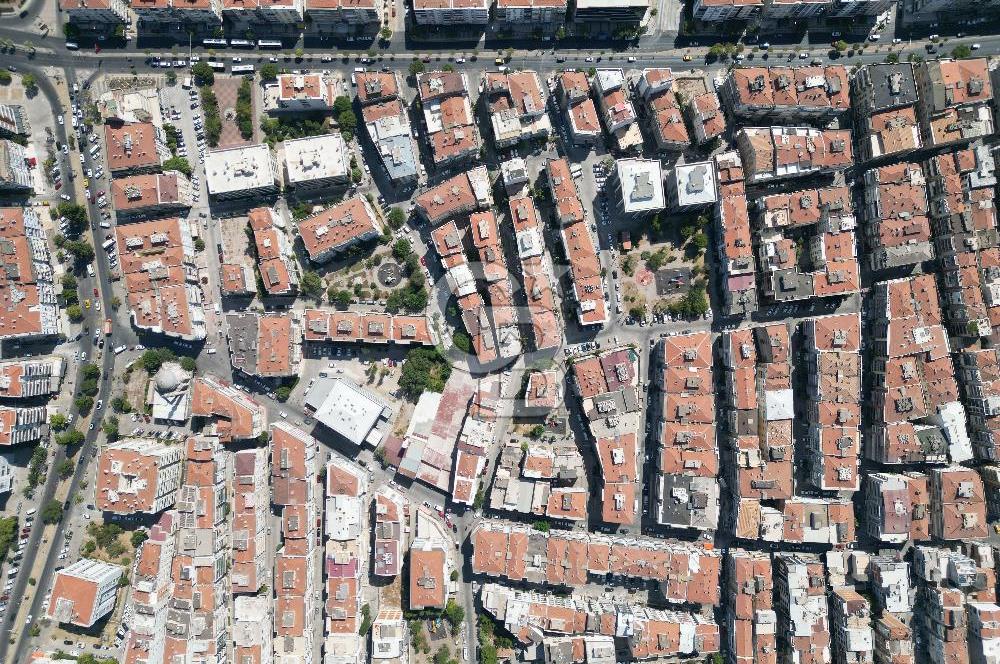 KARŞIYAKA GONCALAR’DA MERKEZİ KONUMDA SATILIK 2+1 ARA KAT DAİRE