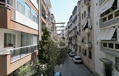KARŞIYAKA GONCALAR’DA MERKEZİ KONUMDA SATILIK 2+1 ARA KAT DAİRE