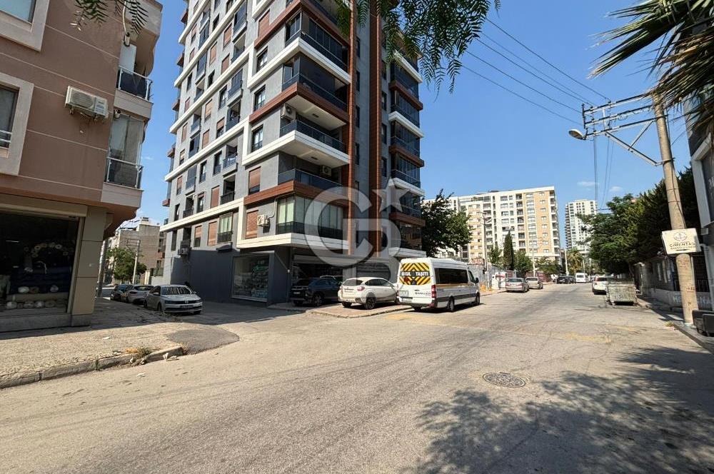 Bornova Yeşilova Nüans Rezidans'da 400m², Satılık 2 Cepheli Köşe Dükkan