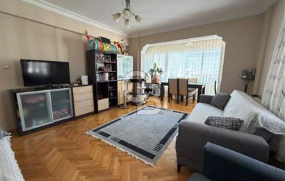 KARŞIYAKA GONCALAR’DA MERKEZİ KONUMDA SATILIK 2+1 ARA KAT DAİRE