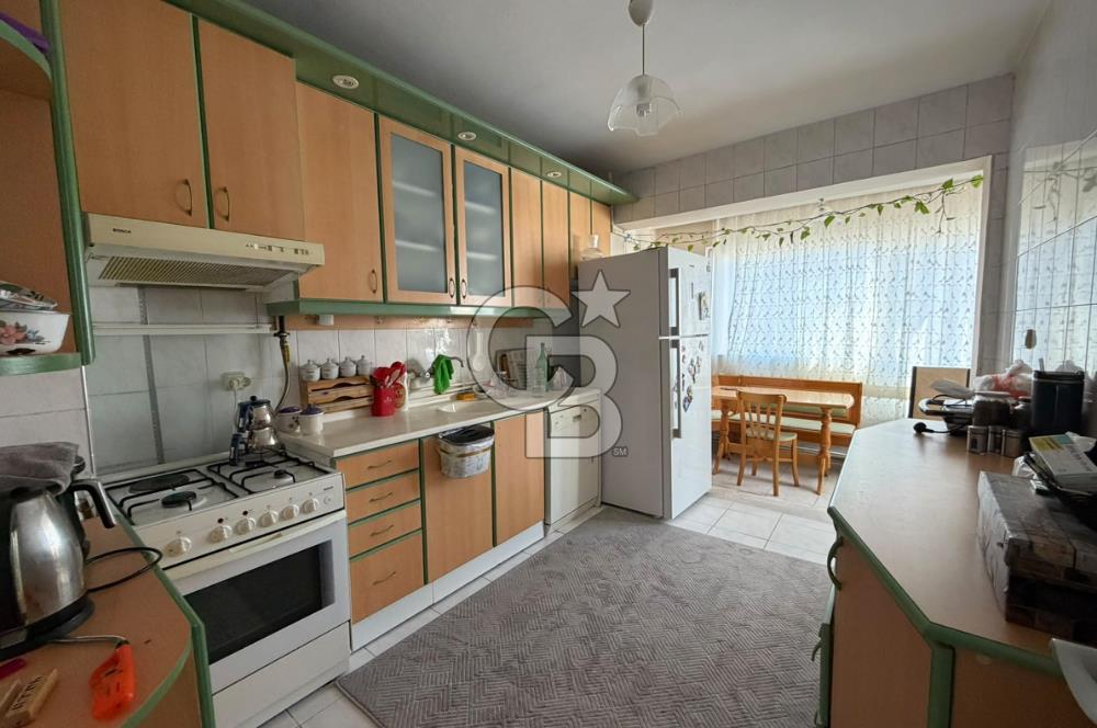 KARŞIYAKA GONCALAR’DA MERKEZİ KONUMDA SATILIK 2+1 ARA KAT DAİRE