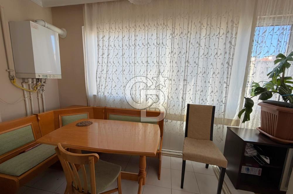 KARŞIYAKA GONCALAR’DA MERKEZİ KONUMDA SATILIK 2+1 ARA KAT DAİRE