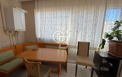 KARŞIYAKA GONCALAR’DA MERKEZİ KONUMDA SATILIK 2+1 ARA KAT DAİRE