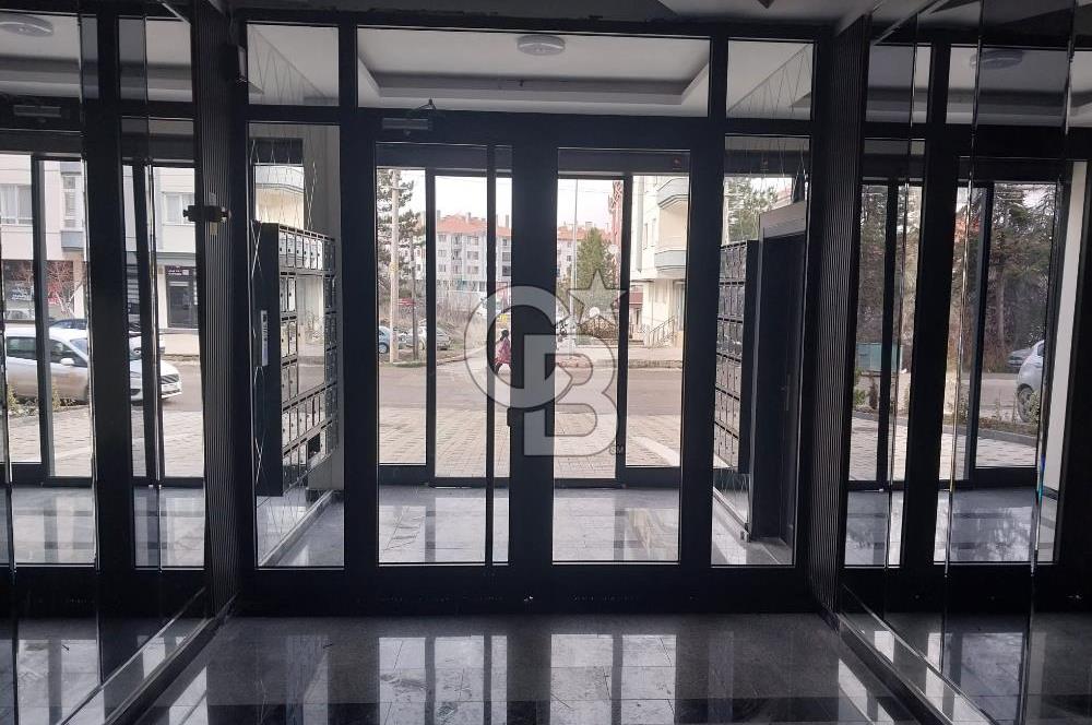 PURSAKLAR PROTOKOL YOLU'NA SIFIR KİRALIK 1+1 DAİRE/OFİS