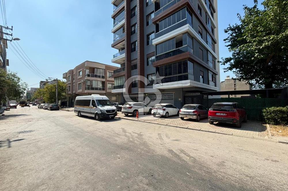 Bornova Yeşilova Nüans Rezidans'da 400m², Satılık 2 Cepheli Köşe Dükkan