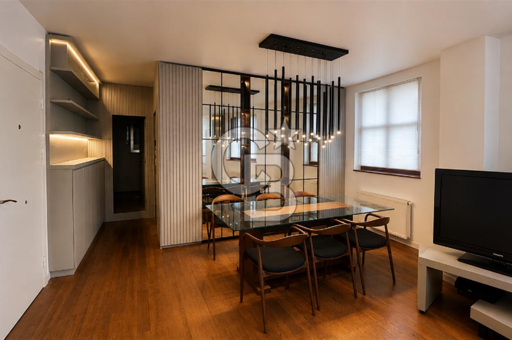 ATAŞEHİR SEMERKANT CADDESİNDE EŞYALI 1+1 BAHÇE KATI 65 M2