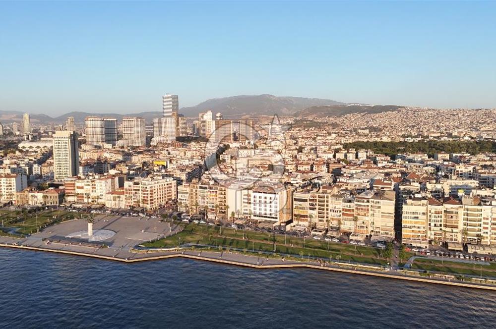 1.KORDON'DA SATILIK KESİNTİSİZ DENİZ MANZARALI 3+1 DAİRE