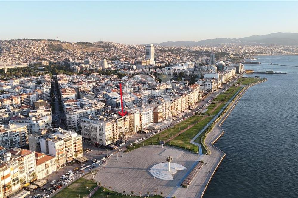 1.KORDON'DA SATILIK KESİNTİSİZ DENİZ MANZARALI 3+1 DAİRE