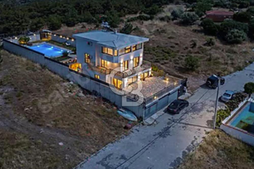 Ayvalık küçükköyde tam müstakil malikane