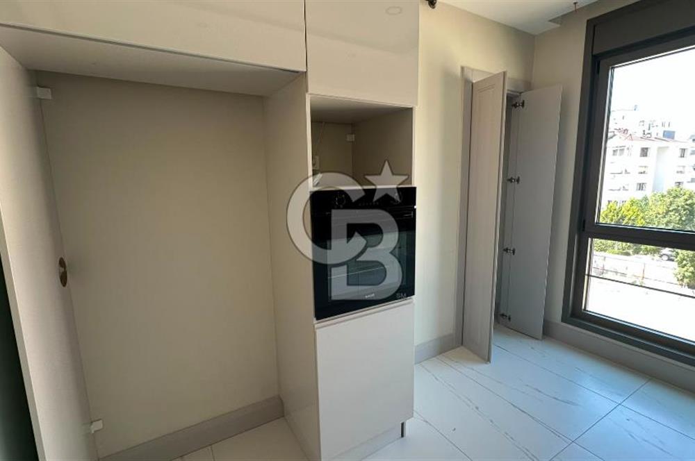 FENERYOLU,BAĞDAT CD. KONUTA VE İŞYERİNE UYGUN 135M2 BALKONLU 3+1