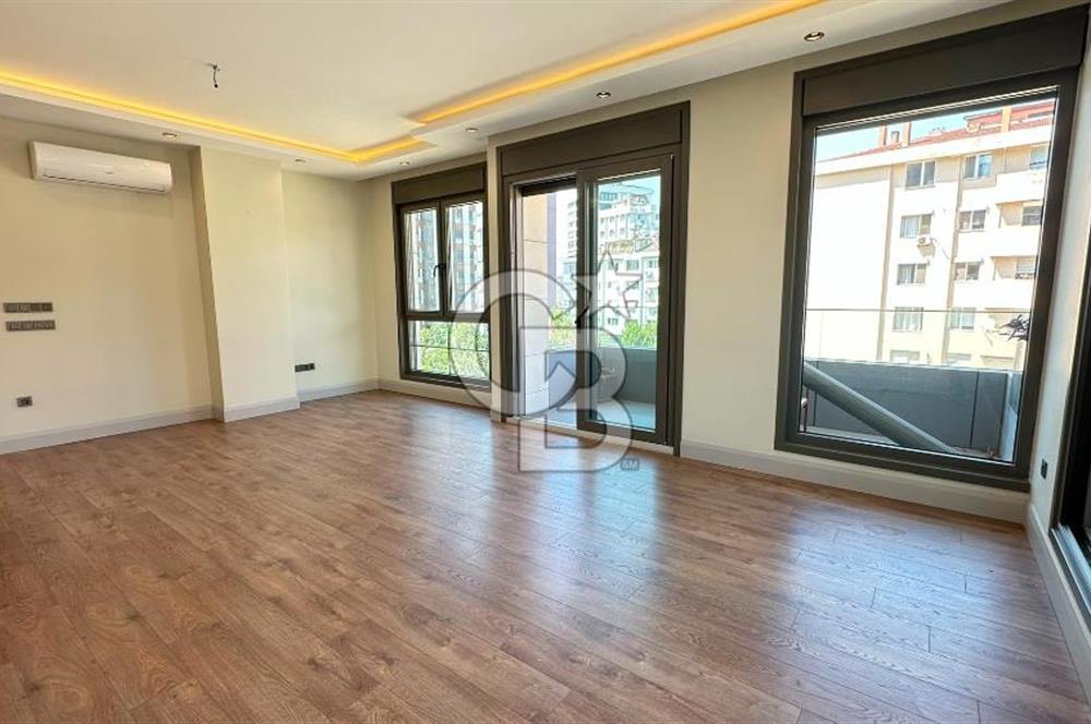 FENERYOLU,BAĞDAT CD. KONUTA VE İŞYERİNE UYGUN 135M2 BALKONLU 3+1