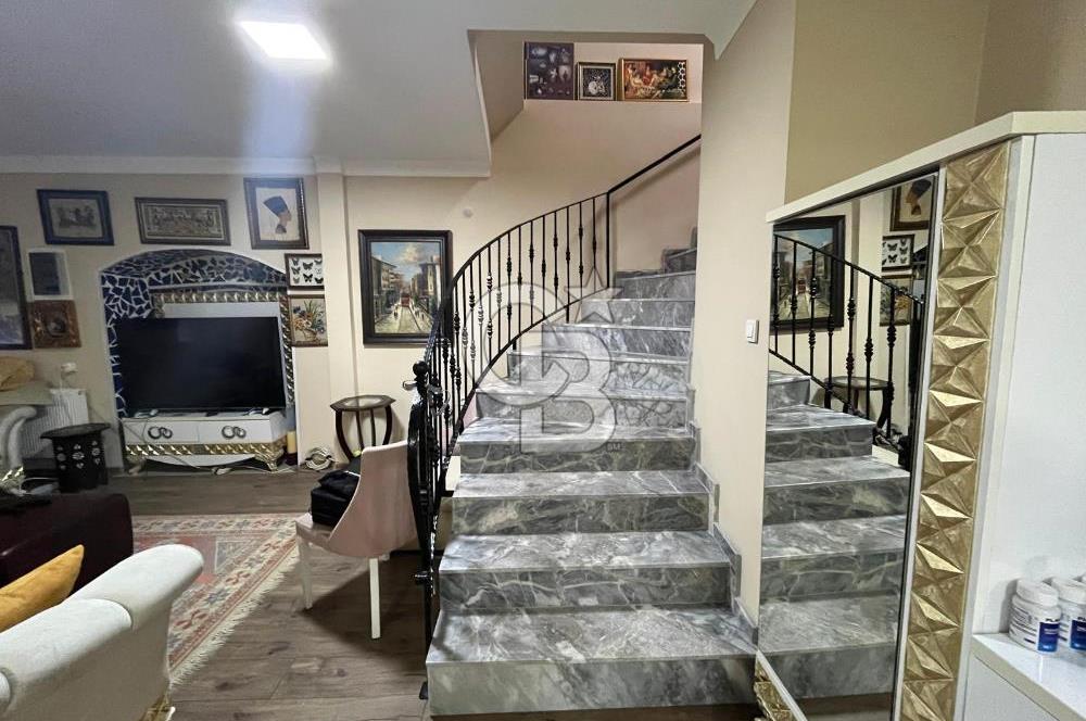 İZMİT ÇARŞIDA KİRALIK 250 M² 3+1 2 KATLI MÜSTAKİL İŞYERİ