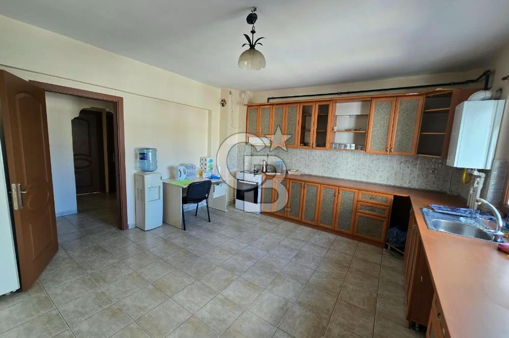 TURAN GÜNEŞ'E BİR BİNA ASANSÖRLÜ K.GARAJLI SATILIK 3+1DAİRE