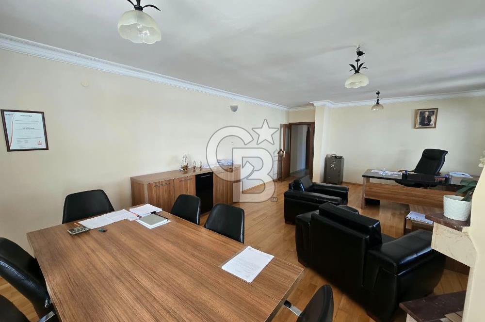 TURAN GÜNEŞ'E BİR BİNA ASANSÖRLÜ K.GARAJLI SATILIK 3+1DAİRE