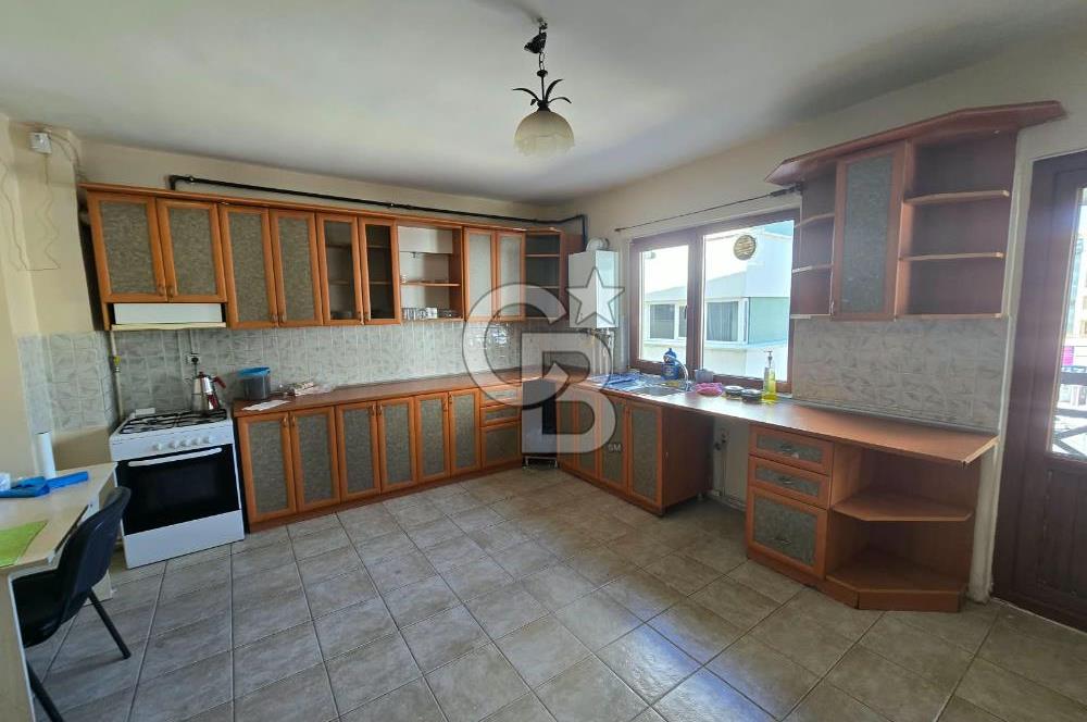 TURAN GÜNEŞ'E BİR BİNA ASANSÖRLÜ K.GARAJLI SATILIK 3+1DAİRE