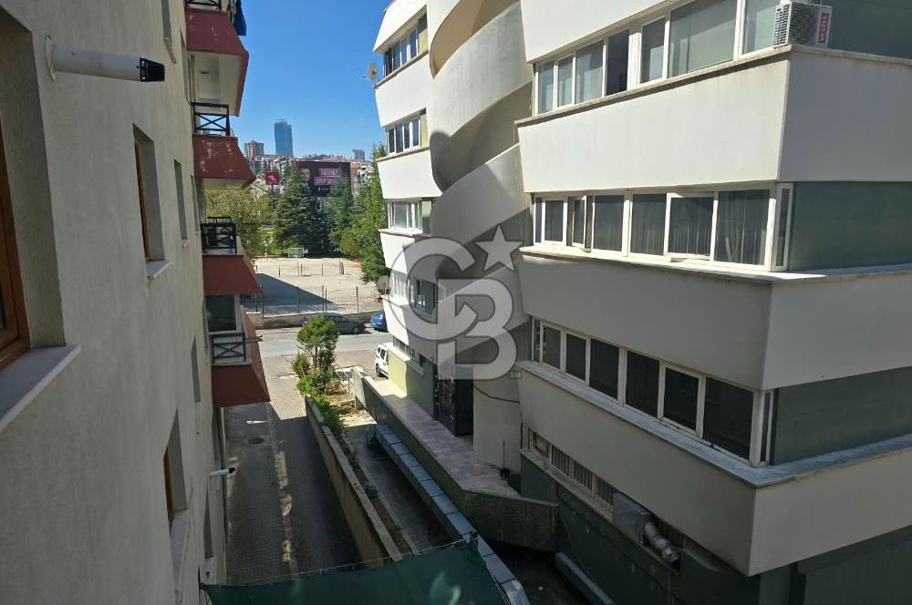 TURAN GÜNEŞ'E BİR BİNA ASANSÖRLÜ K.GARAJLI SATILIK 3+1DAİRE
