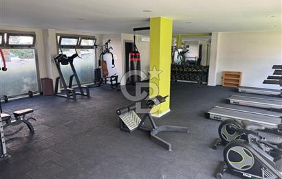 Ataşehir Modern1'de, 2 Balkondan Havuz Manzaralı, Satılık 3+1 Daire