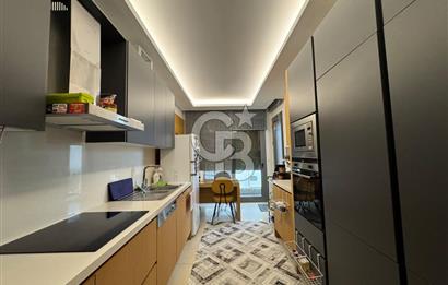 Ataşehir Modern1'de, 2 Balkondan Havuz Manzaralı, Satılık 3+1 Daire