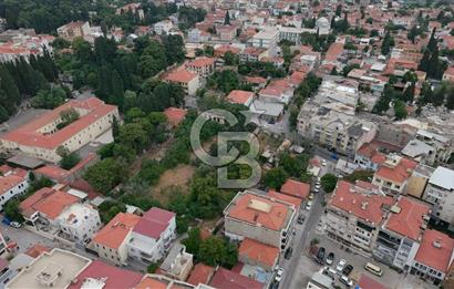 İzmir Buca'da Tarihi Marcel Balladur Levanten Köşkü 1300 m² Alan
