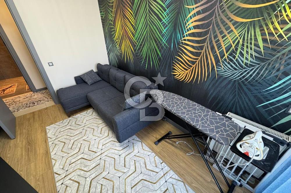 Ataşehir Modern1'de, 2 Balkondan Havuz Manzaralı, Satılık 3+1 Daire