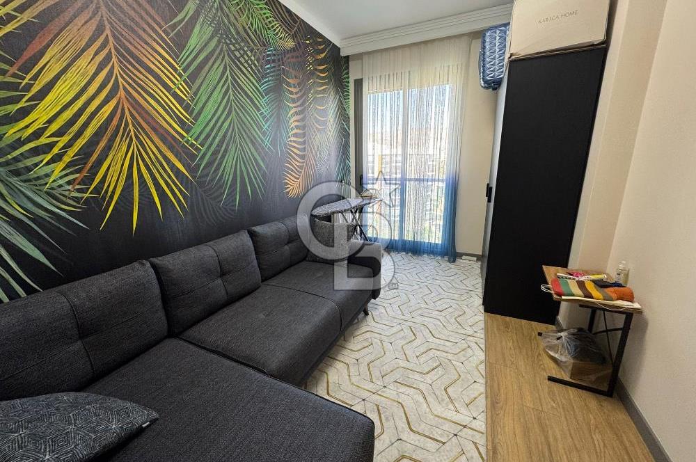 Ataşehir Modern1'de, 2 Balkondan Havuz Manzaralı, Satılık 3+1 Daire