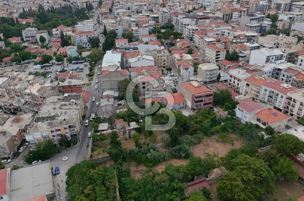 İzmir Buca'da Tarihi Marcel Balladur Levanten Köşkü 1300 m² Alan