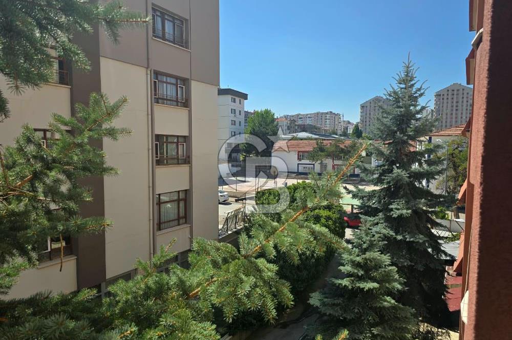 TURAN GÜNEŞ'E BİR BİNA ASANSÖRLÜ K.GARAJLI SATILIK 3+1DAİRE