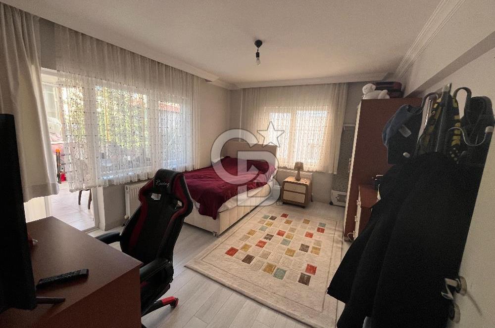 ÖVEÇLER'DE 8. CADDEDE YAPILI 2+1 UYGUN FİYATA SATILIK DAİRE