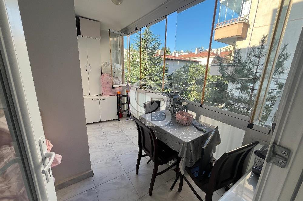ÖVEÇLER'DE 8. CADDEDE YAPILI 2+1 UYGUN FİYATA SATILIK DAİRE