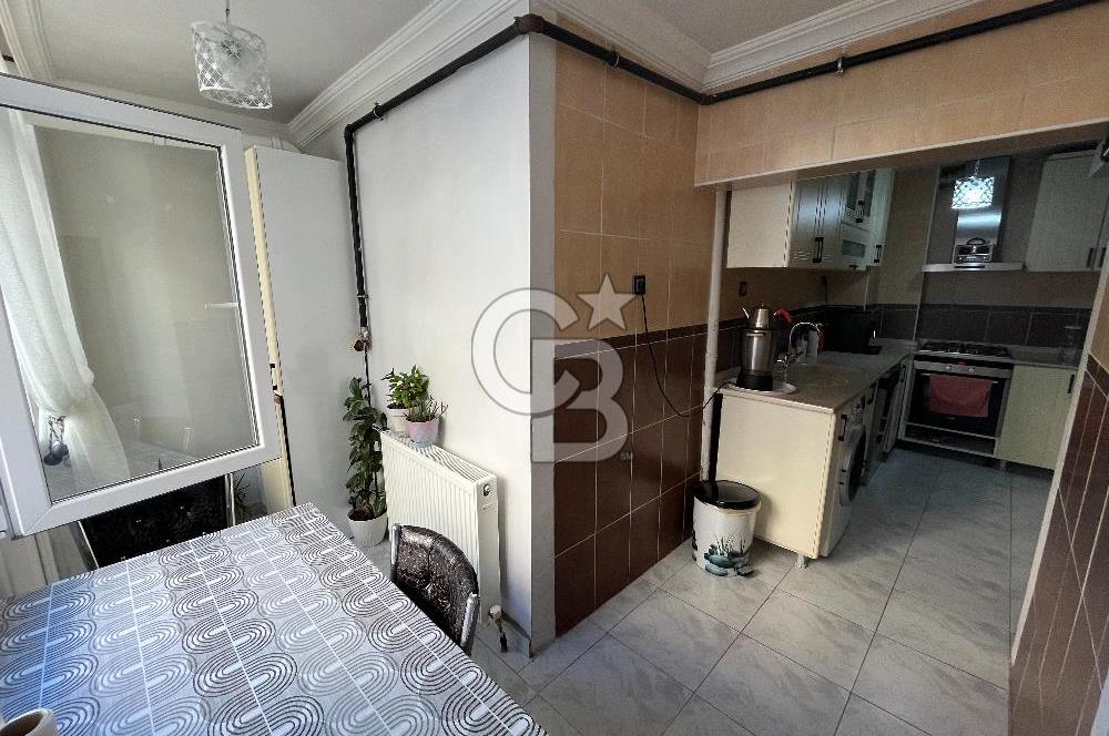 ÖVEÇLER'DE 8. CADDEDE YAPILI 2+1 UYGUN FİYATA SATILIK DAİRE