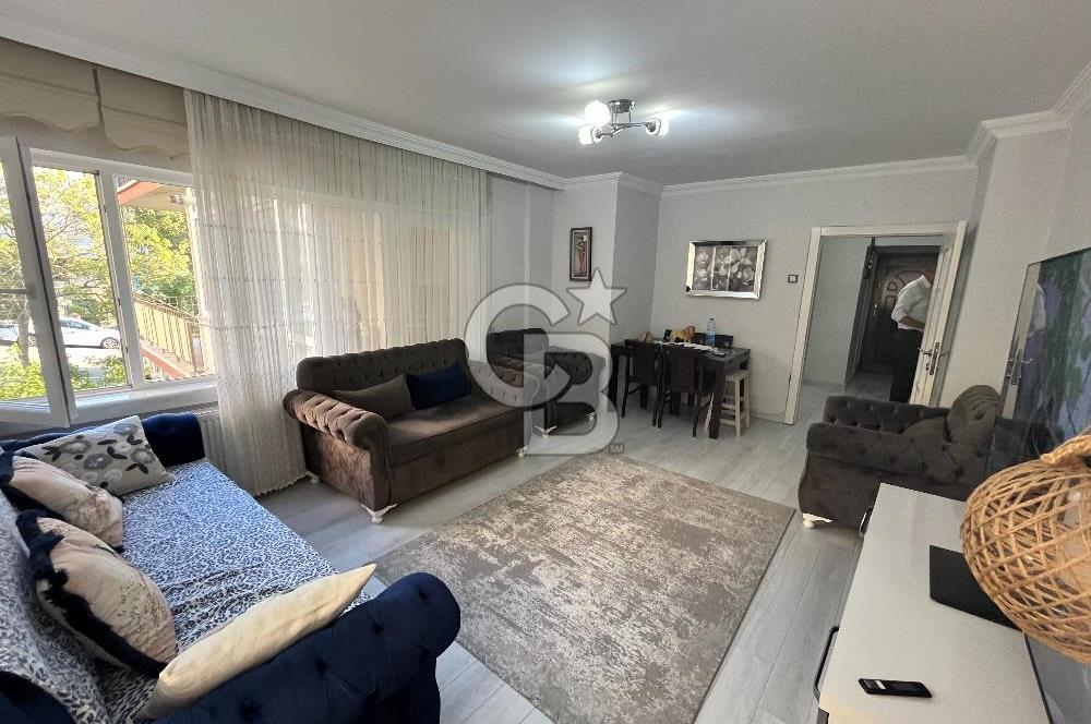 ÖVEÇLER'DE 8. CADDEDE YAPILI 2+1 UYGUN FİYATA SATILIK DAİRE