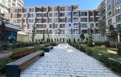 AKZİRVE STRADA büyük balkonlu 1+1
