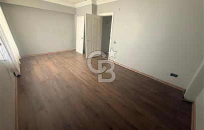 BAHÇEŞEHİR'DE SATILIK VİLLA TADINDA 3+1 SATILIK DAİRE