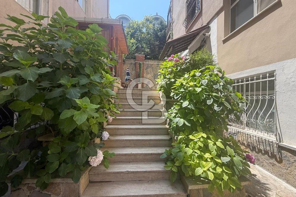 BAHÇEŞEHİR'DE SATILIK VİLLA TADINDA 3+1 SATILIK DAİRE