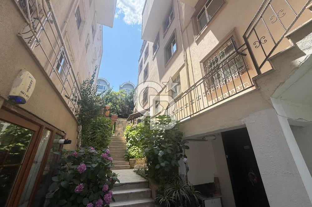 BAHÇEŞEHİR'DE SATILIK VİLLA TADINDA 3+1 SATILIK DAİRE