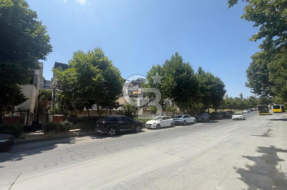 BAHÇEŞEHİR'DE SATILIK VİLLA TADINDA 3+1 SATILIK DAİRE