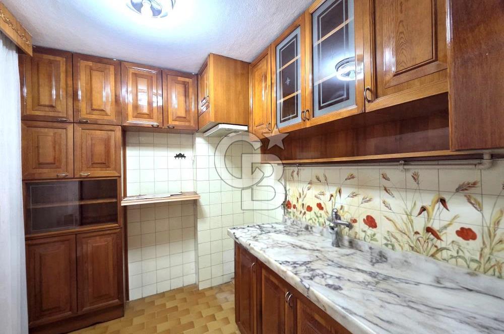 KARŞIYAKA ALAYBEY MERKEZ'DE İZBAN YAKINI KİRALIK 3+1 DAİRE....