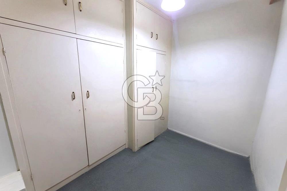 KARŞIYAKA ALAYBEY MERKEZ'DE İZBAN YAKINI KİRALIK 3+1 DAİRE....
