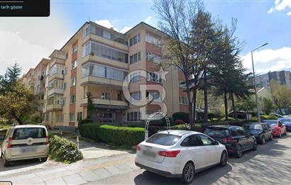 ÖVEÇLER'DE 8. CADDEDE YAPILI 2+1 UYGUN FİYATA SATILIK DAİRE
