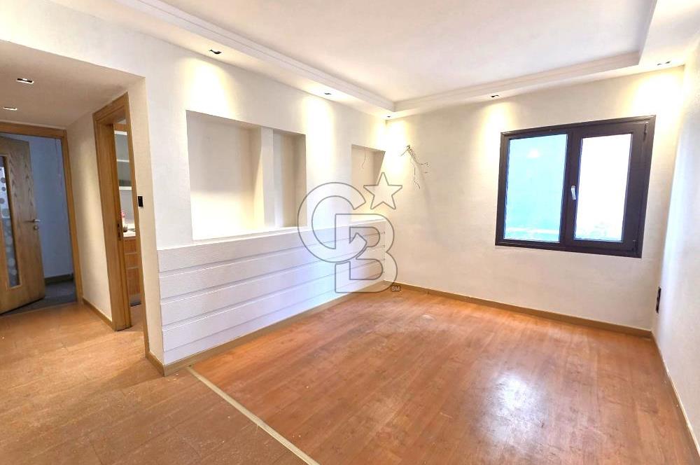 MUHTEŞEM LOKASYON'DA GİRNE CADDESİ ÜZERİ 2+1 KİRALIK İŞYERİ