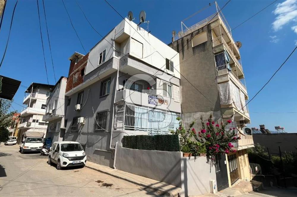 Bayraklı Muhittin Erener'de Full Tadilatlı Masrafsız 2+1 Daire