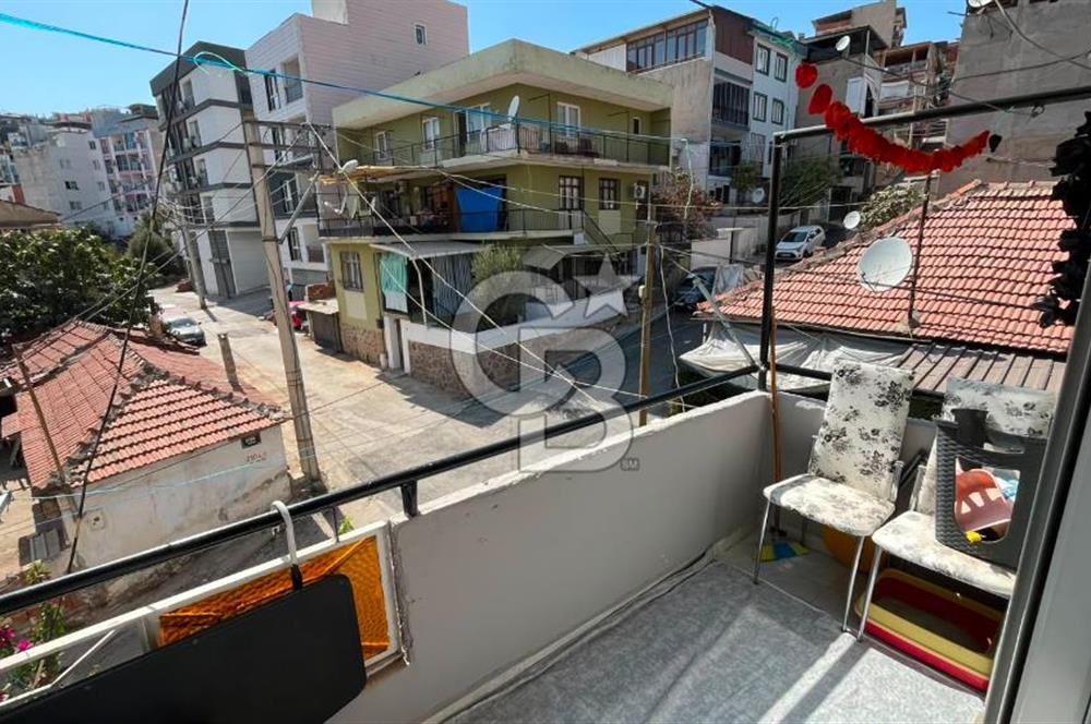 Bayraklı Muhittin Erener'de Full Tadilatlı Masrafsız 2+1 Daire