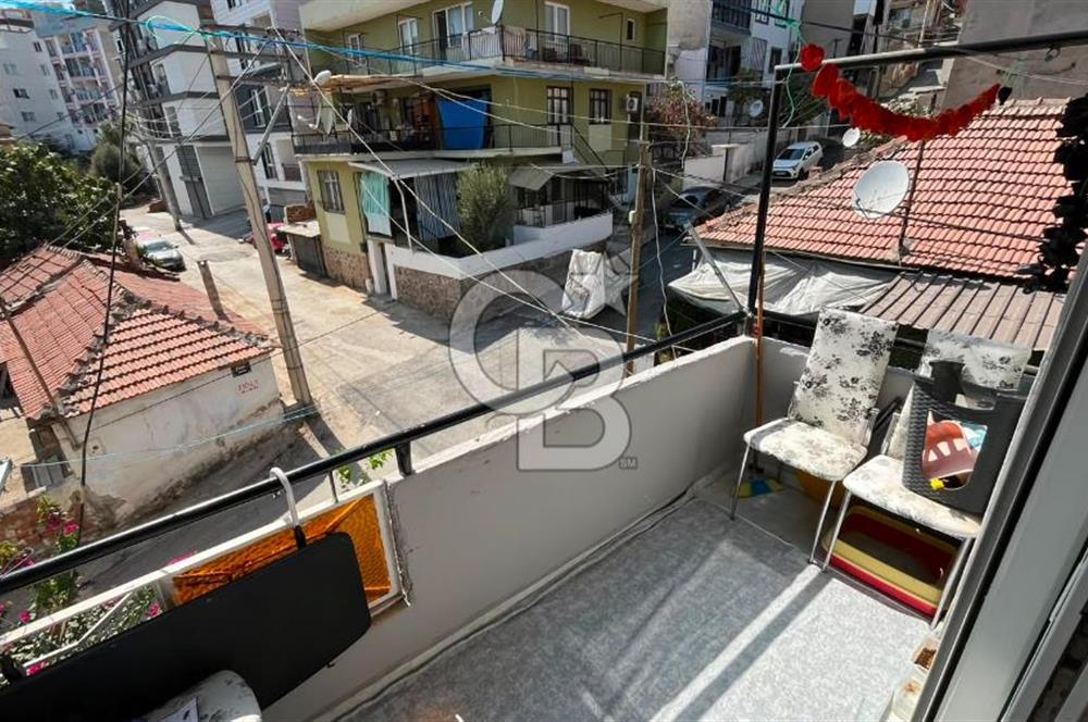 Bayraklı Muhittin Erener'de Full Tadilatlı Masrafsız 2+1 Daire