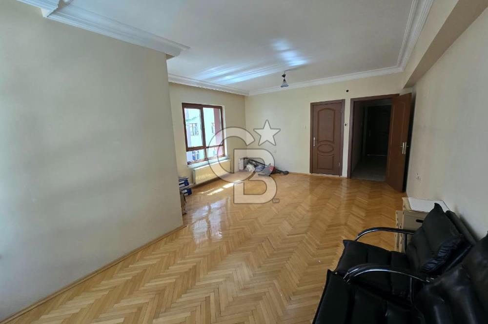 TURAN GÜNEŞ'E BİR BİNA ASANSÖRLÜ K.GARAJLI SATILIK 3+1DAİRE