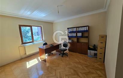 TURAN GÜNEŞ'E BİR BİNA ASANSÖRLÜ K.GARAJLI SATILIK 3+1DAİRE