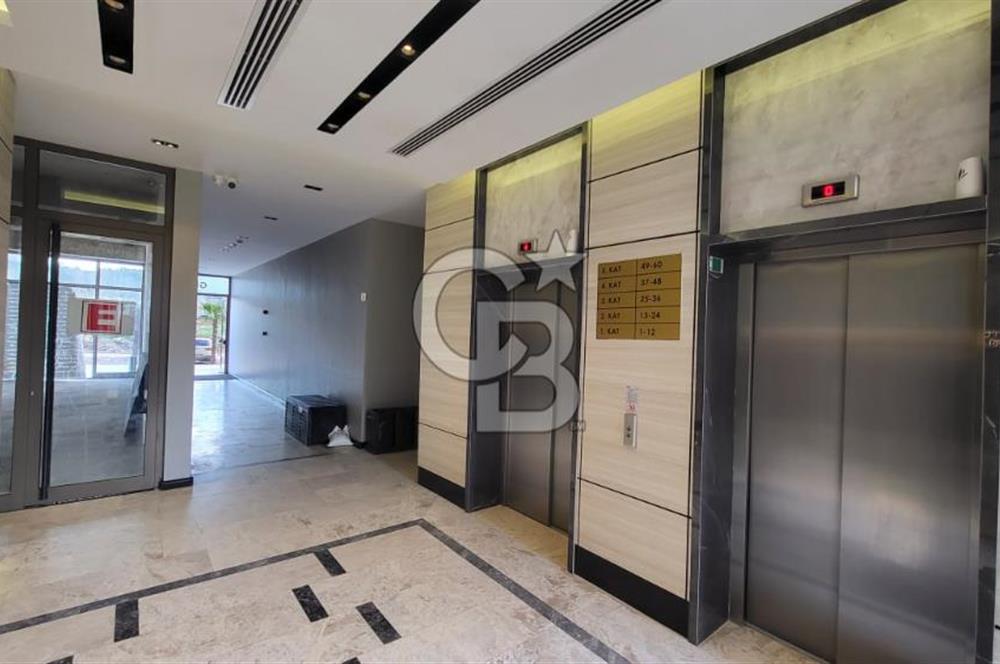 CB Envoy'dan Meditorium Sağlık Plazasında Doğa Manzaralı Ofis
