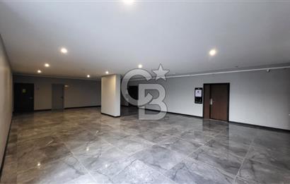 CB Envoy'dan Meditorium Sağlık Plazasında Doğa Manzaralı Ofis